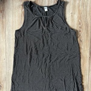 Eyelet tank top